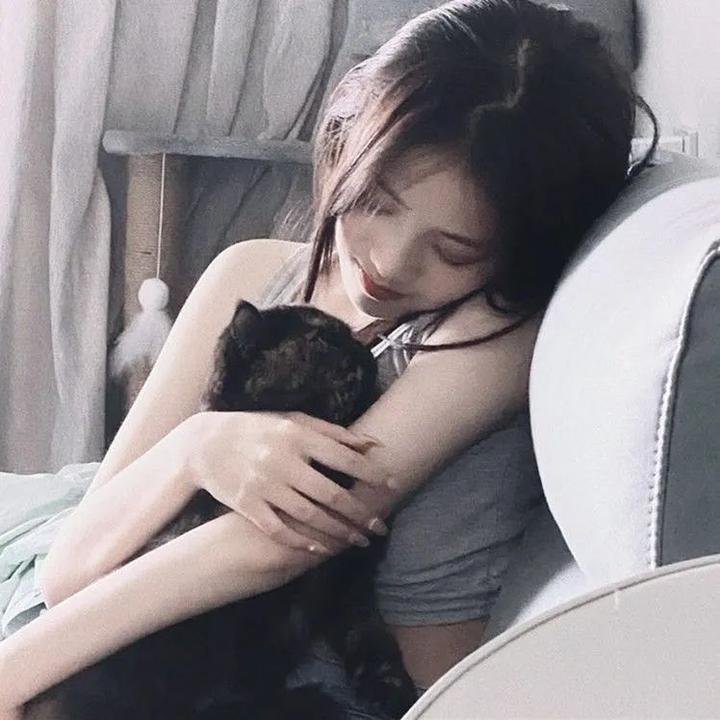 枕边诡影